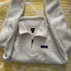Patagonia Women's Cream Fleece Pullover